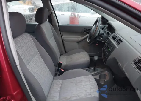 2005 Ford Focus Zx4 из США, поврежденный, VIN 1FAFP34N75W138996